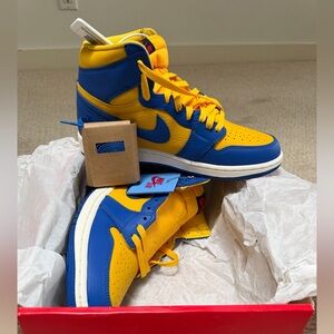 BNWT Nike Air Jordan 1 Retro High-Top Sneakers
